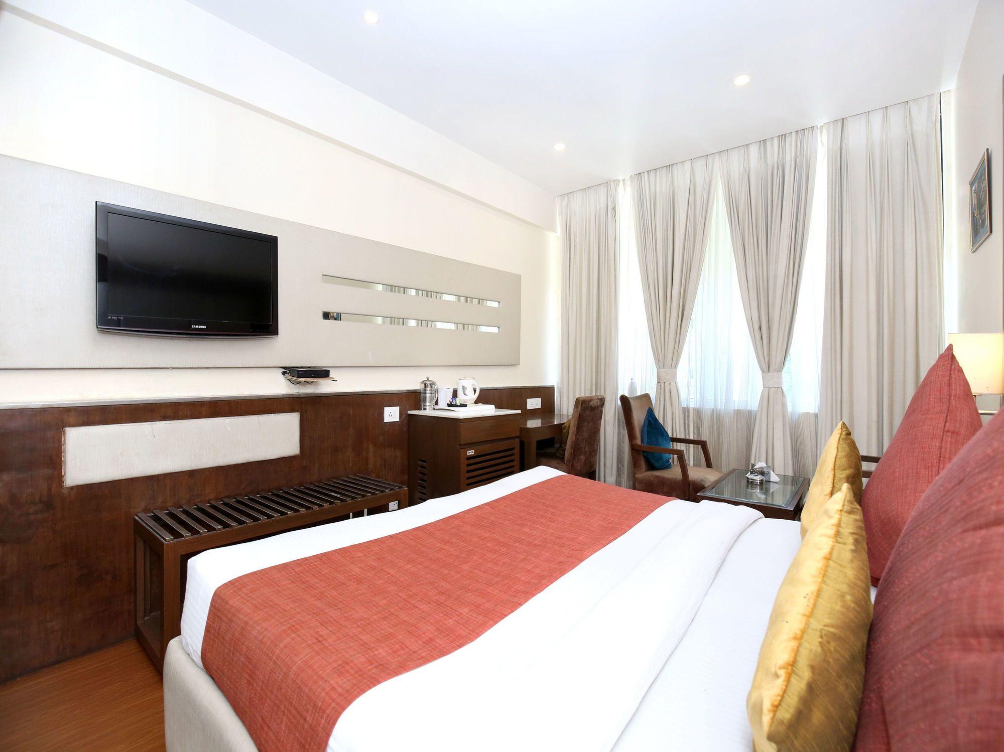 Oyo 5296 Hotel Heritage Chandigarh Ngoại thất bức ảnh